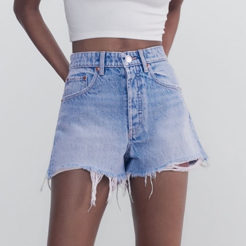 Zara Frayed High Rise Denim Shorts